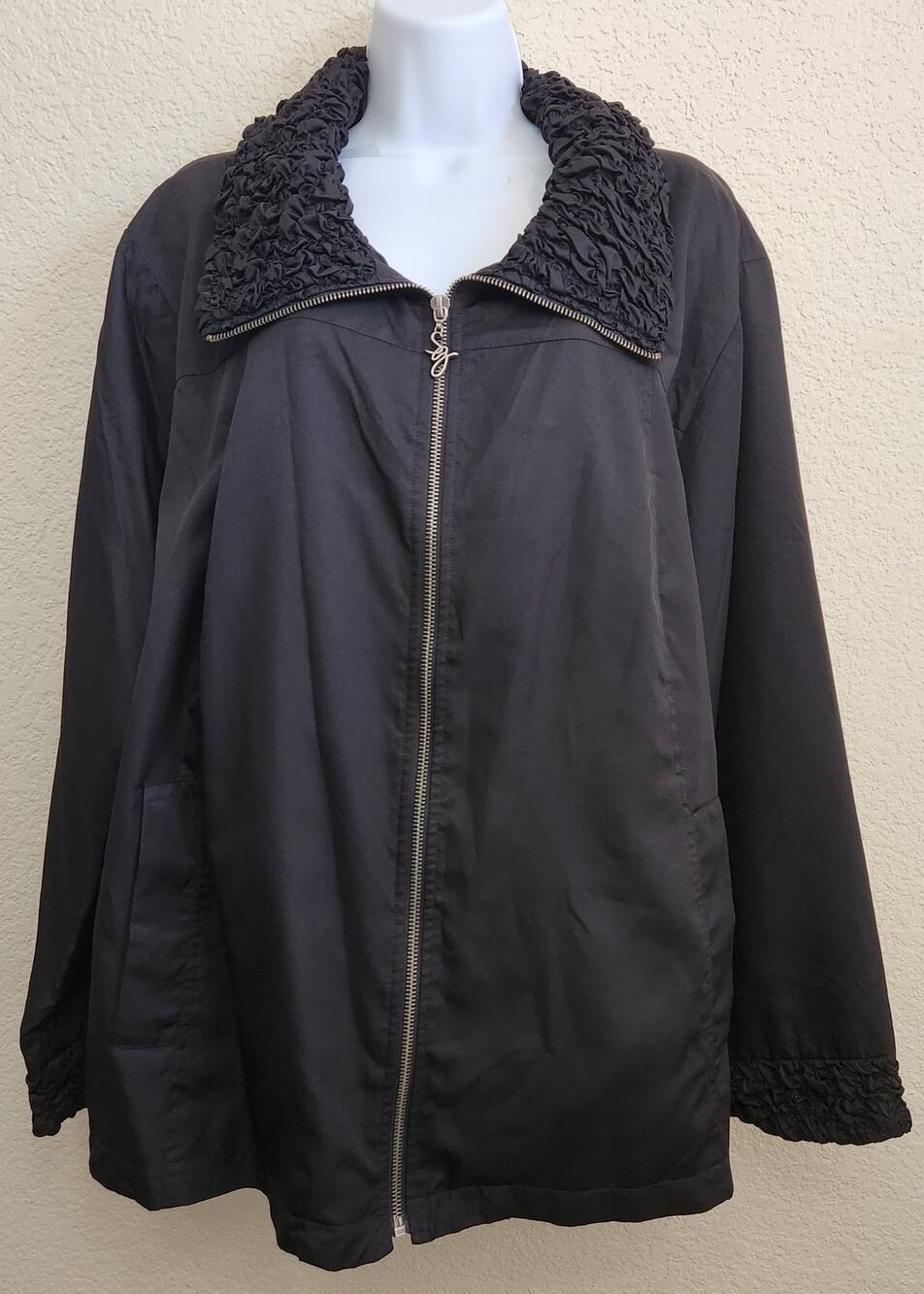 Susan Graver Black Puckered Material Collar Full Zip Lightweight Jacket 3X Plus
